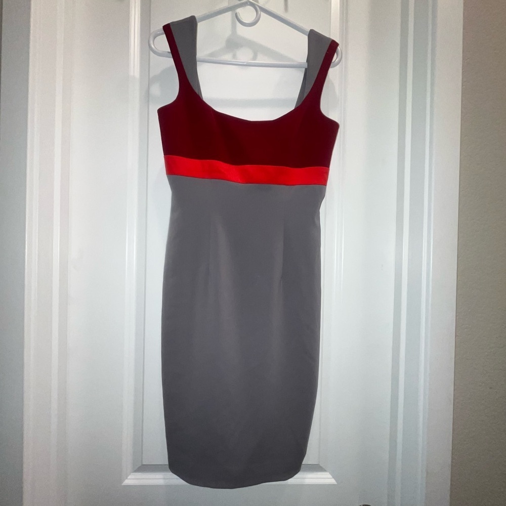 Jay Godfrey Grey and Red Colorblock Sleeveless Sheath Dress